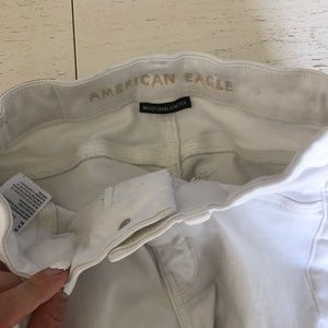 White American Eagle Jeans